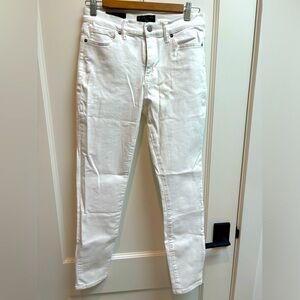 Banana Republic NWT midrise vintage stretch white jeans